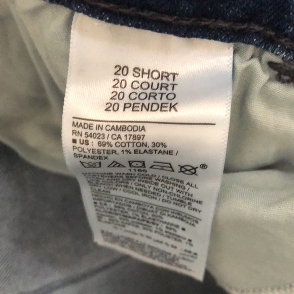 Old Navy Women’s 20 Short High Rise Flare Denim - Picture 7 of 7